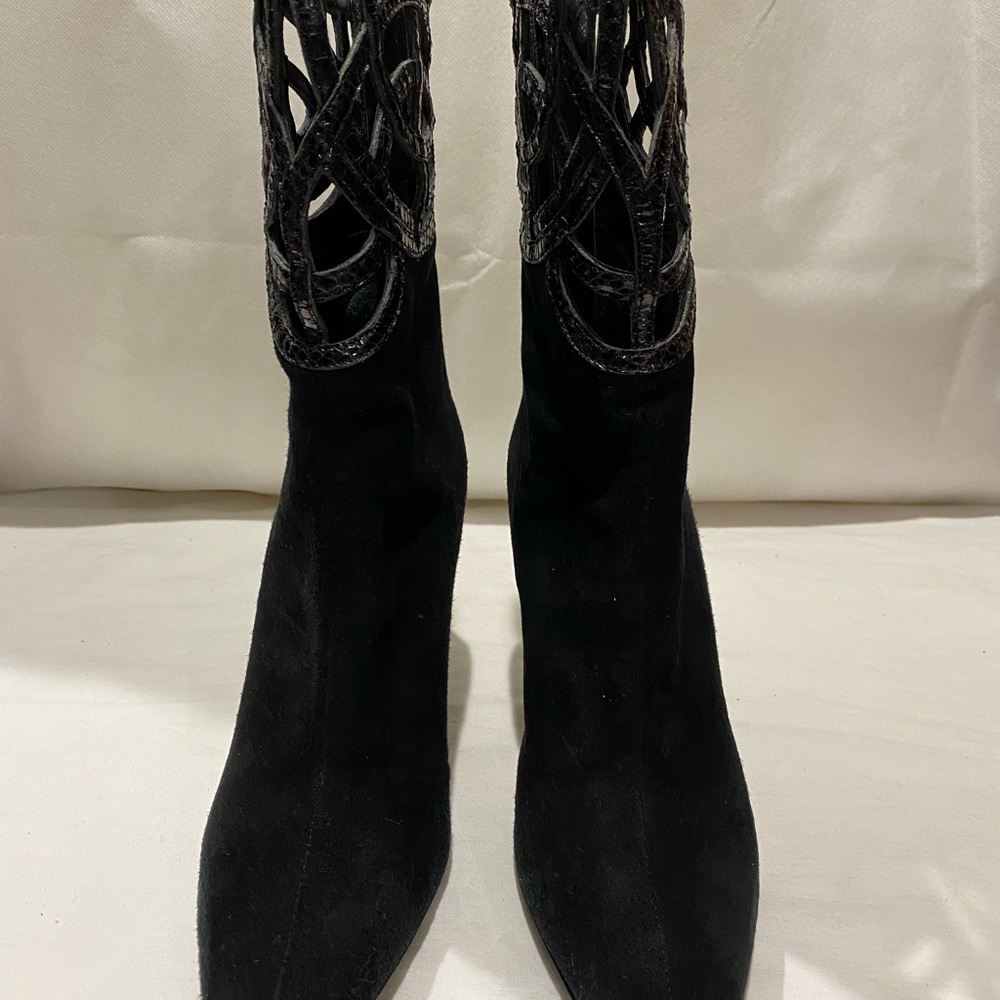 Catherine Malandrino black suede boots - Picture 4 of 7